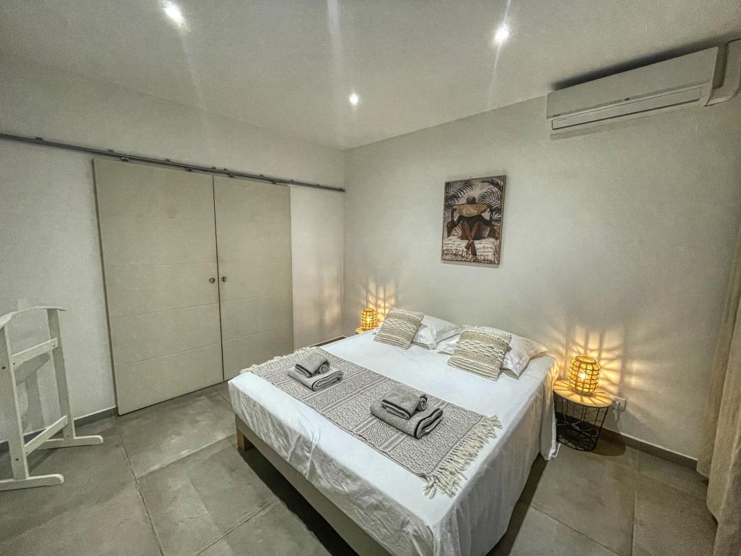 24-Location villa piscine Saint François Guadeloupe_chambre 1